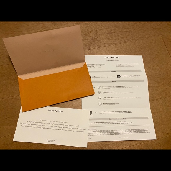 Louis vuitton envelope - Picture 2 of 2